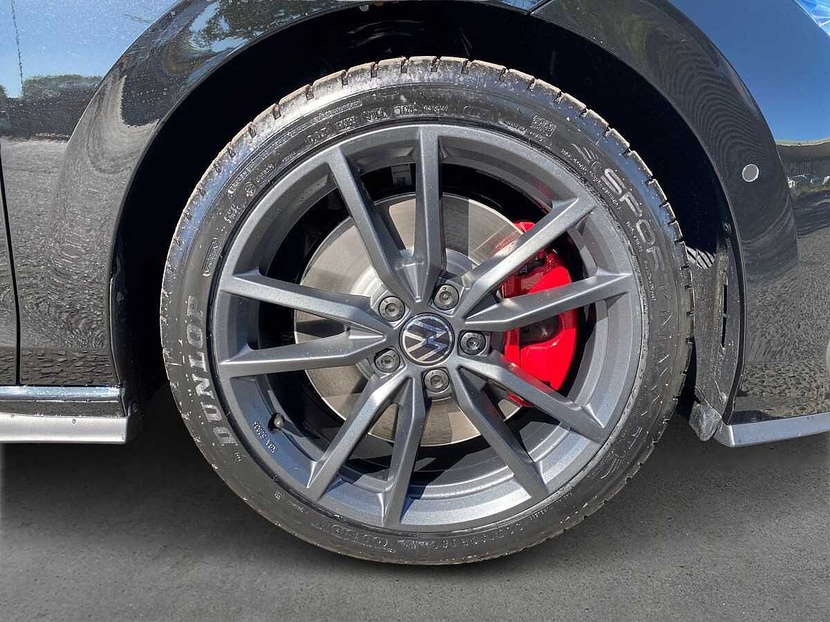 Volkswagen Golf GTI MK8 Facelift 2024 2.0 TSI (265ps) DSG