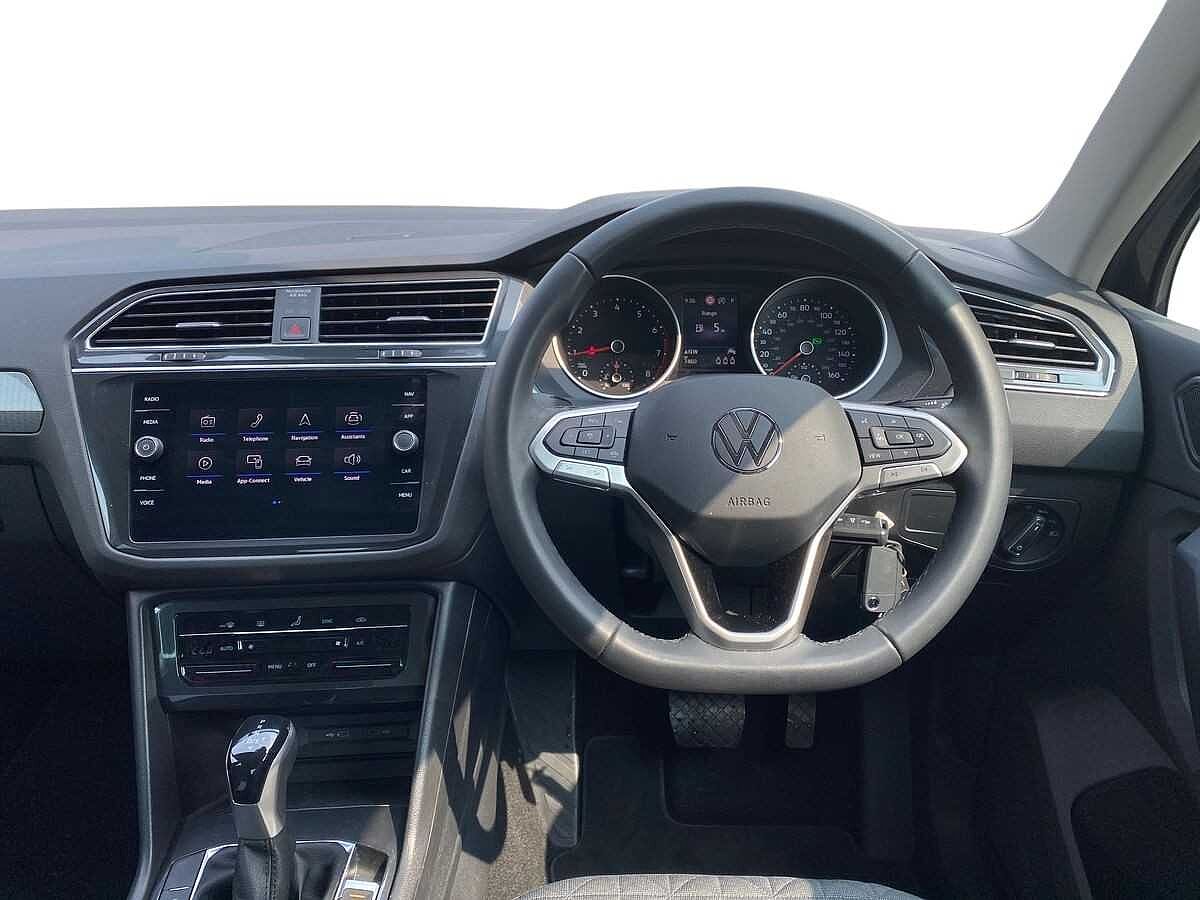 Volkswagen Tiguan 1.5 TSI (150ps) Life EVO DSG 5 door