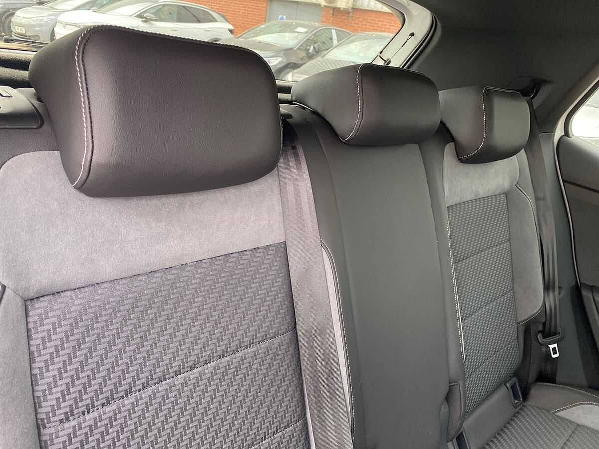 Volkswagen T-Cross 1.0 TSI (115ps) R-Line Hatchback