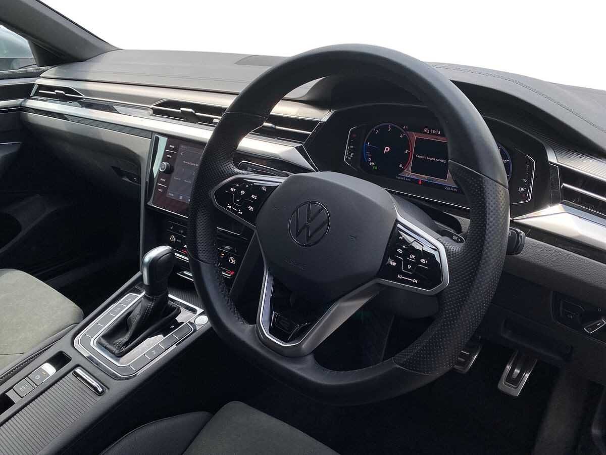 Volkswagen Arteon Shooting Brake R-Line 2.0 TDI 150PS DSG