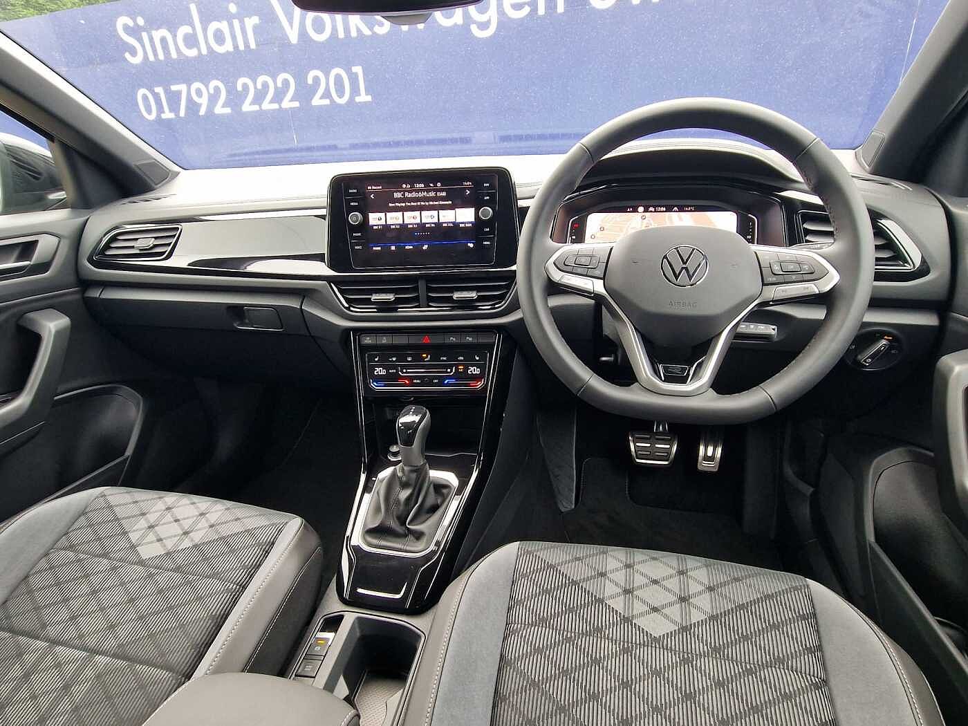 Volkswagen T-ROC 1.5 TSI (150ps) R-Line DSG + BLACK DESIGN PACK