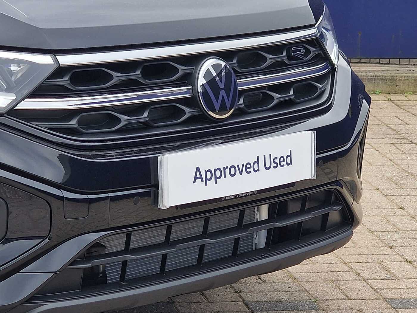Volkswagen T-ROC 1.5 TSI (150ps) R-Line DSG + BLACK DESIGN PACK