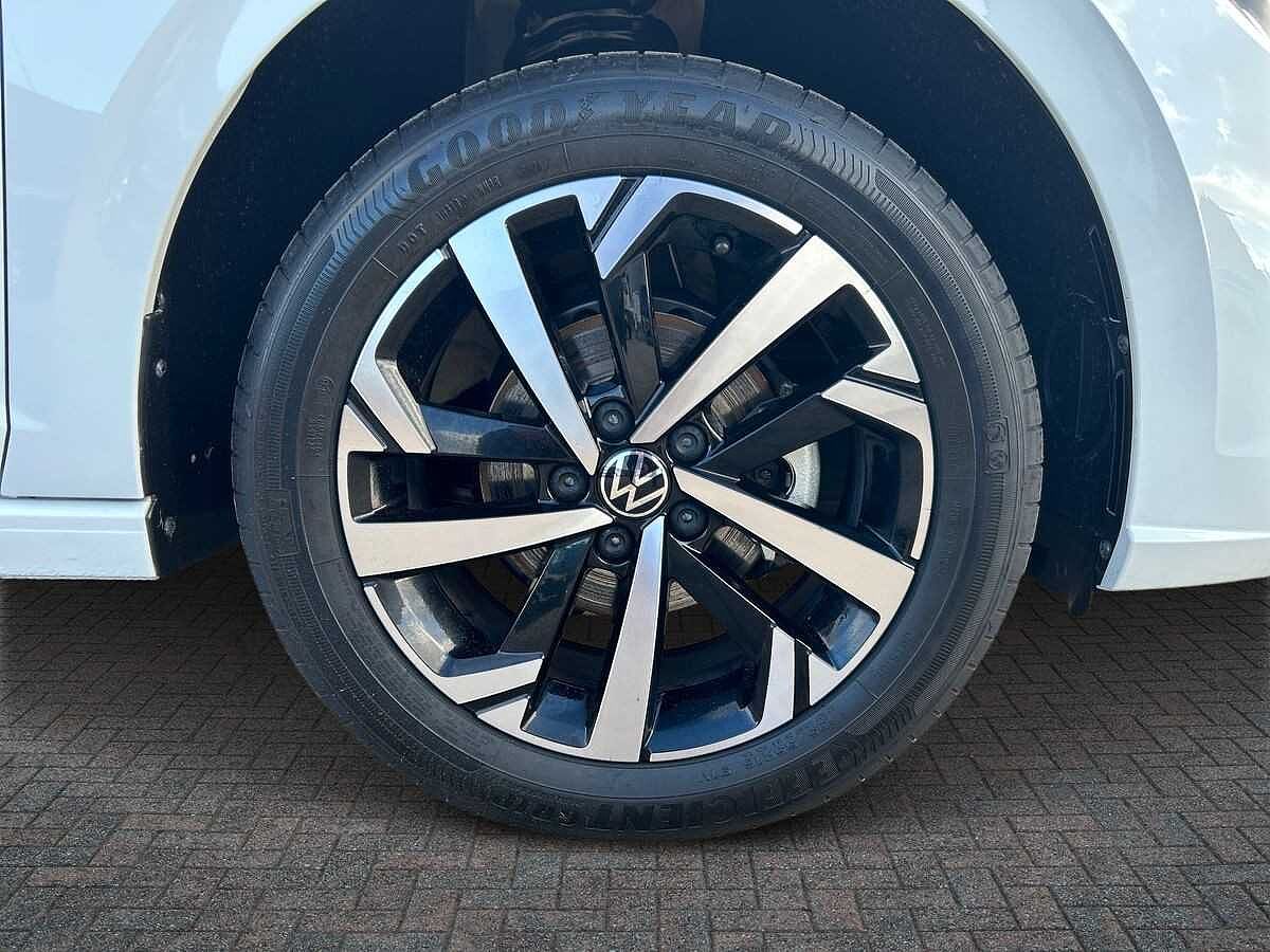 Volkswagen Polo 1.0 TSI (95ps) Match + PARKING SENSORS/SPARE WHEEL