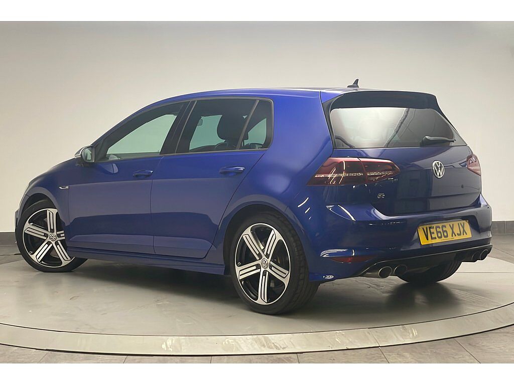 Volkswagen Golf R 2.0 TSI 300 PS 6-speed DSG 5 Door