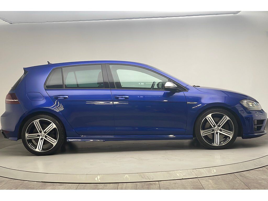 Volkswagen Golf R 2.0 TSI 300 PS 6-speed DSG 5 Door