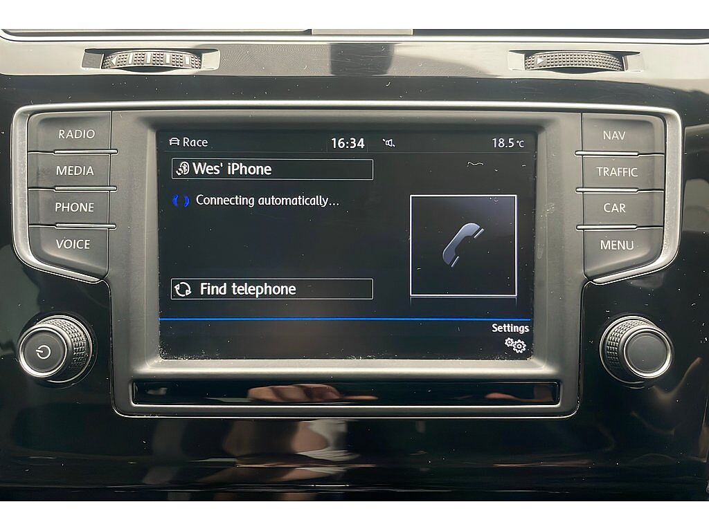 Volkswagen Golf R 2.0 TSI 300 PS 6-speed DSG 5 Door