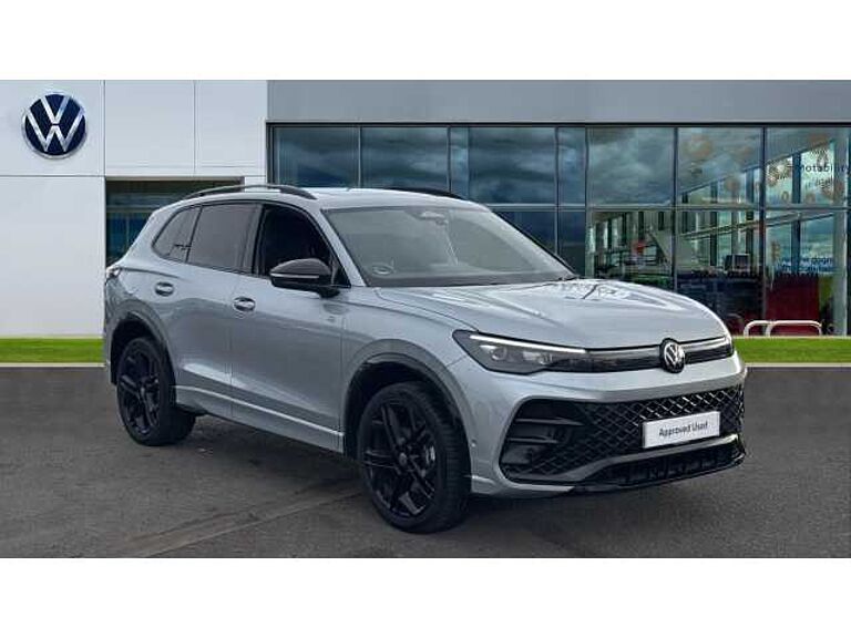 Volkswagen Tiguan R-Line 1.5 TSI eHybrid 272PS 6-Speed DSG 5 Door