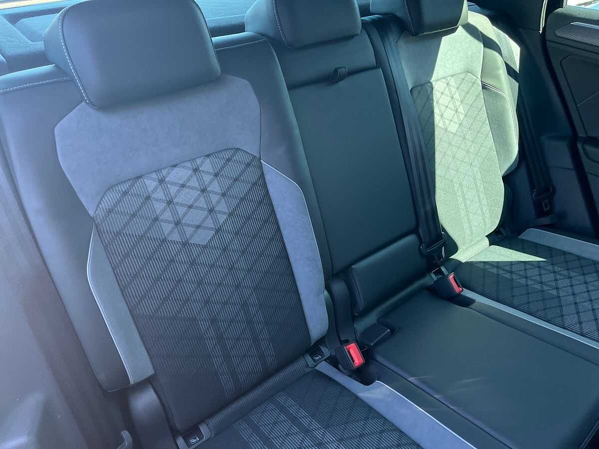 Volkswagen Tiguan 1.5 TSI (150ps) R-Line EVO DSG