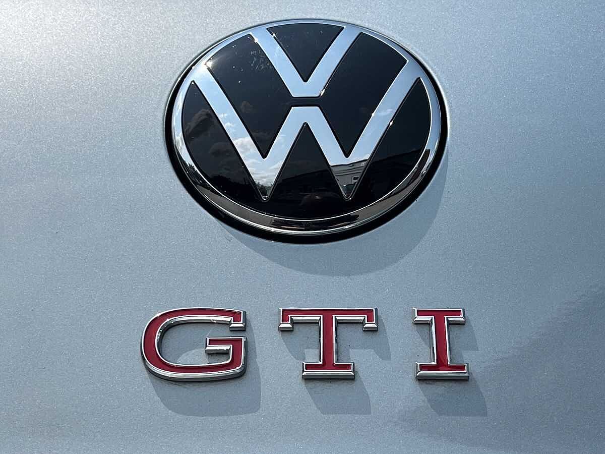 Volkswagen Golf GTI MK8 Facelift 2024 2.0 TSI (265ps) DSG