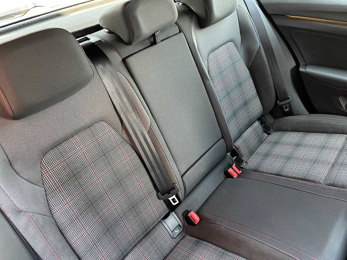 Volkswagen Golf GTI MK8 Facelift 2024 2.0 TSI (265ps) DSG