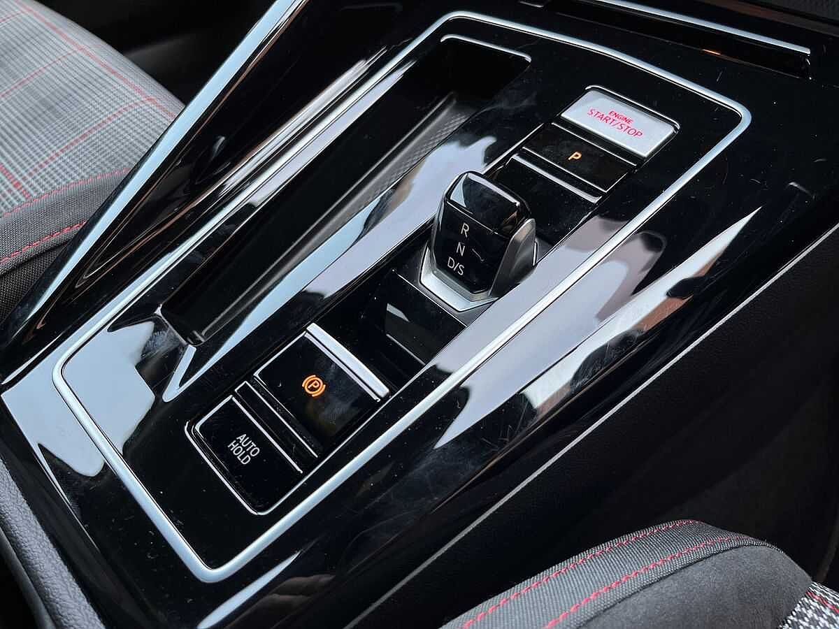 Volkswagen Golf GTI MK8 Facelift 2024 2.0 TSI (265ps) DSG