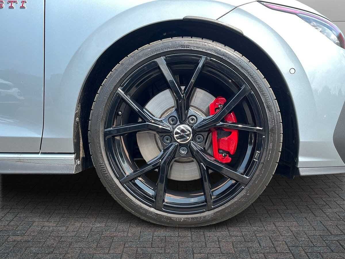 Volkswagen Golf GTI MK8 Facelift 2024 2.0 TSI (265ps) DSG