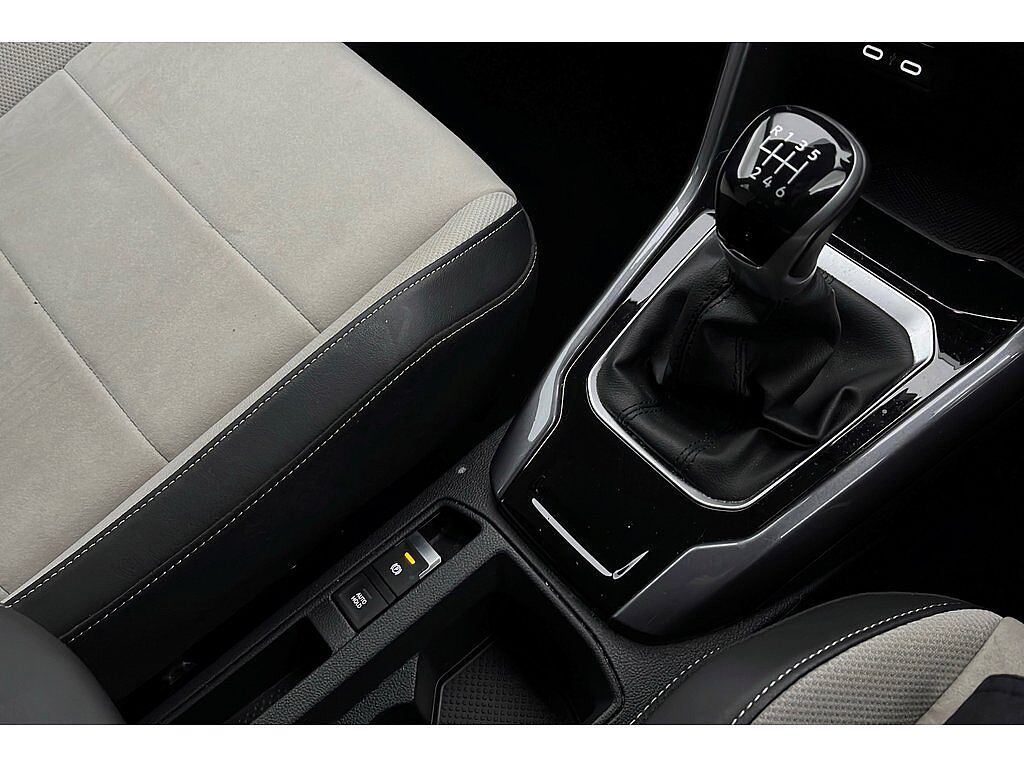 Volkswagen T-Roc Style 1.0 TSI 110PS 6-speed Manual 5 Door