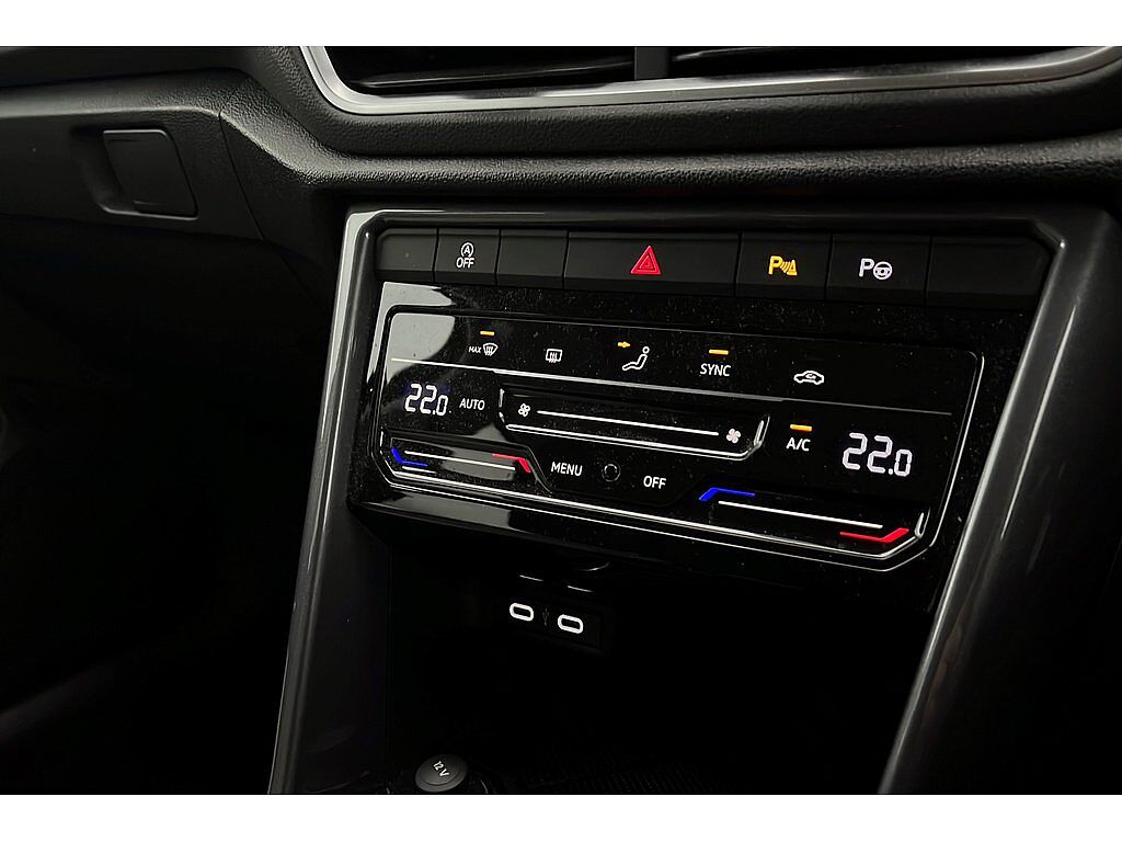 Volkswagen T-Roc Style 1.0 TSI 110PS 6-speed Manual 5 Door
