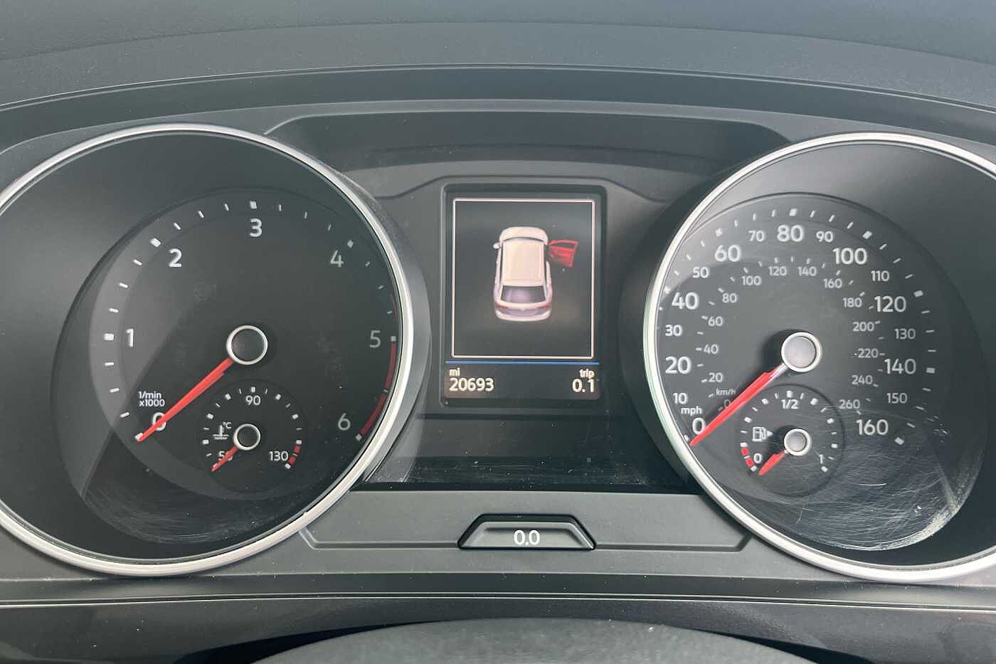 Volkswagen Tiguan 2.0 TDI (150PS) Life SCR DSG 5 door