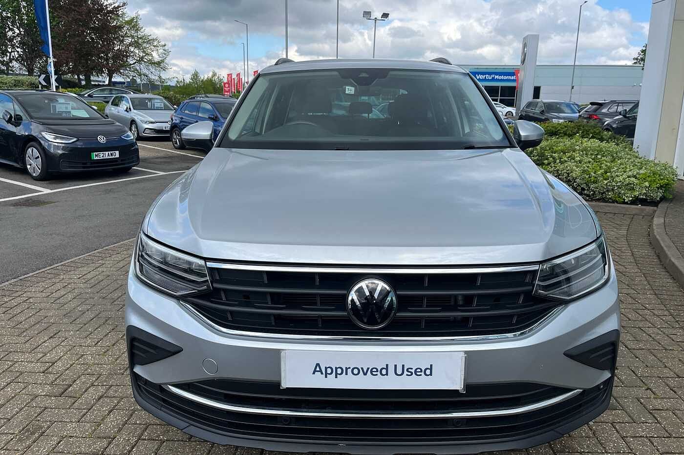 Volkswagen Tiguan 2.0 TDI (150PS) Life SCR DSG 5 door