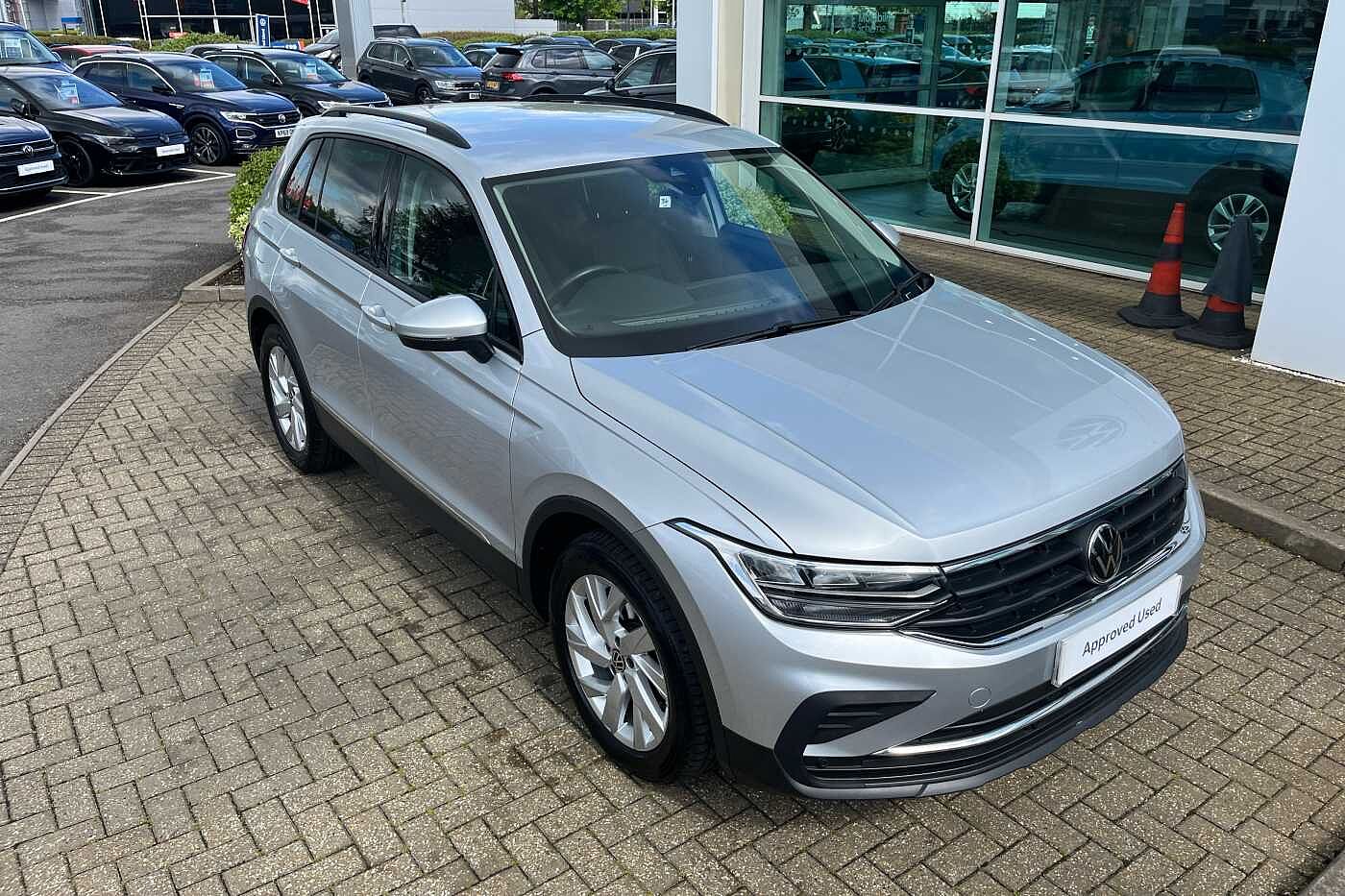Volkswagen Tiguan 2.0 TDI (150PS) Life SCR DSG 5 door