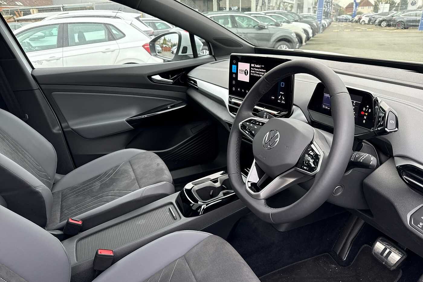 Volkswagen ID.4 Family 77kWh Pro Performance 204PS Auto 5 Dr