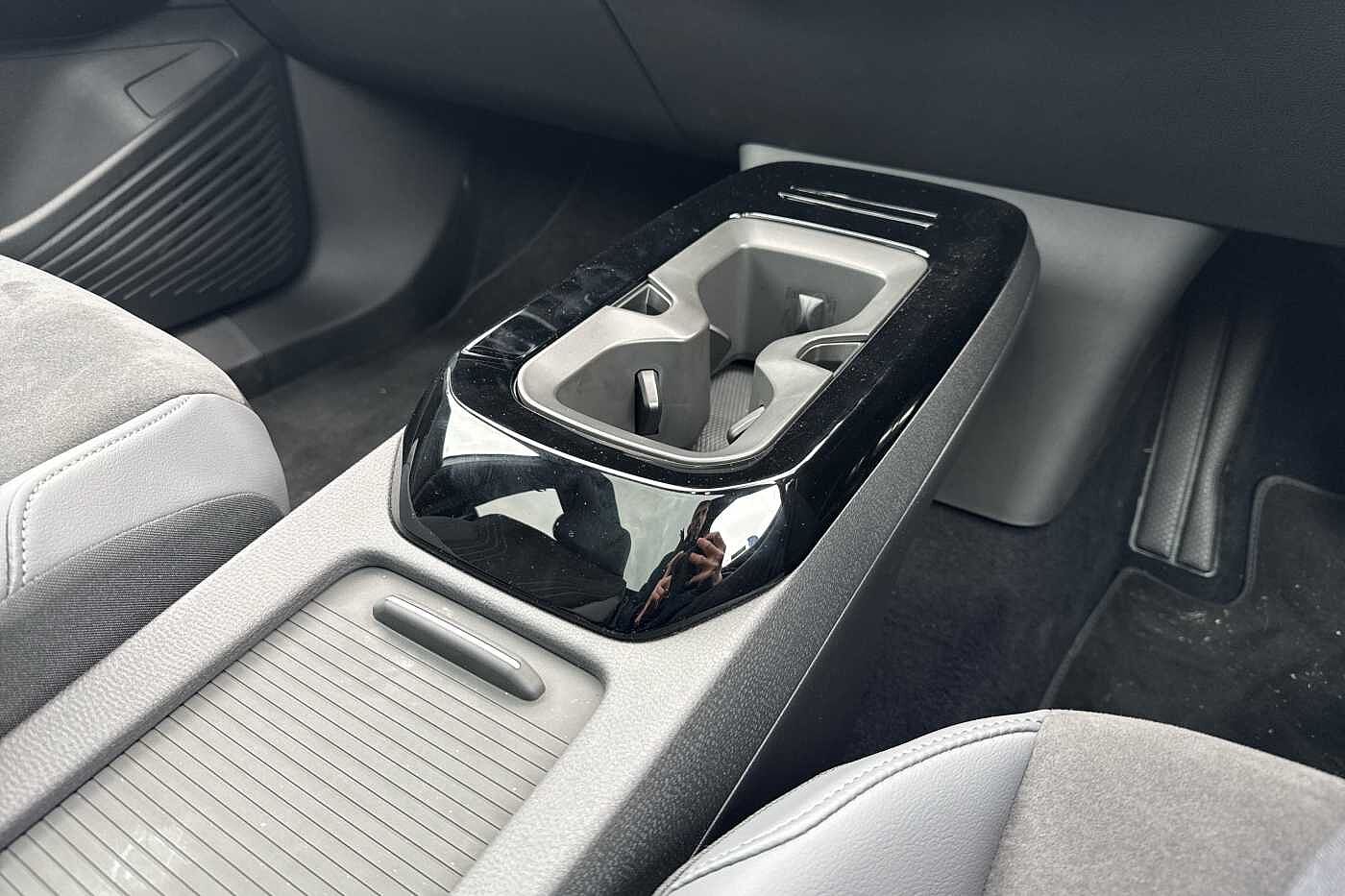 Volkswagen ID.4 Family 77kWh Pro Performance 204PS Auto 5 Dr