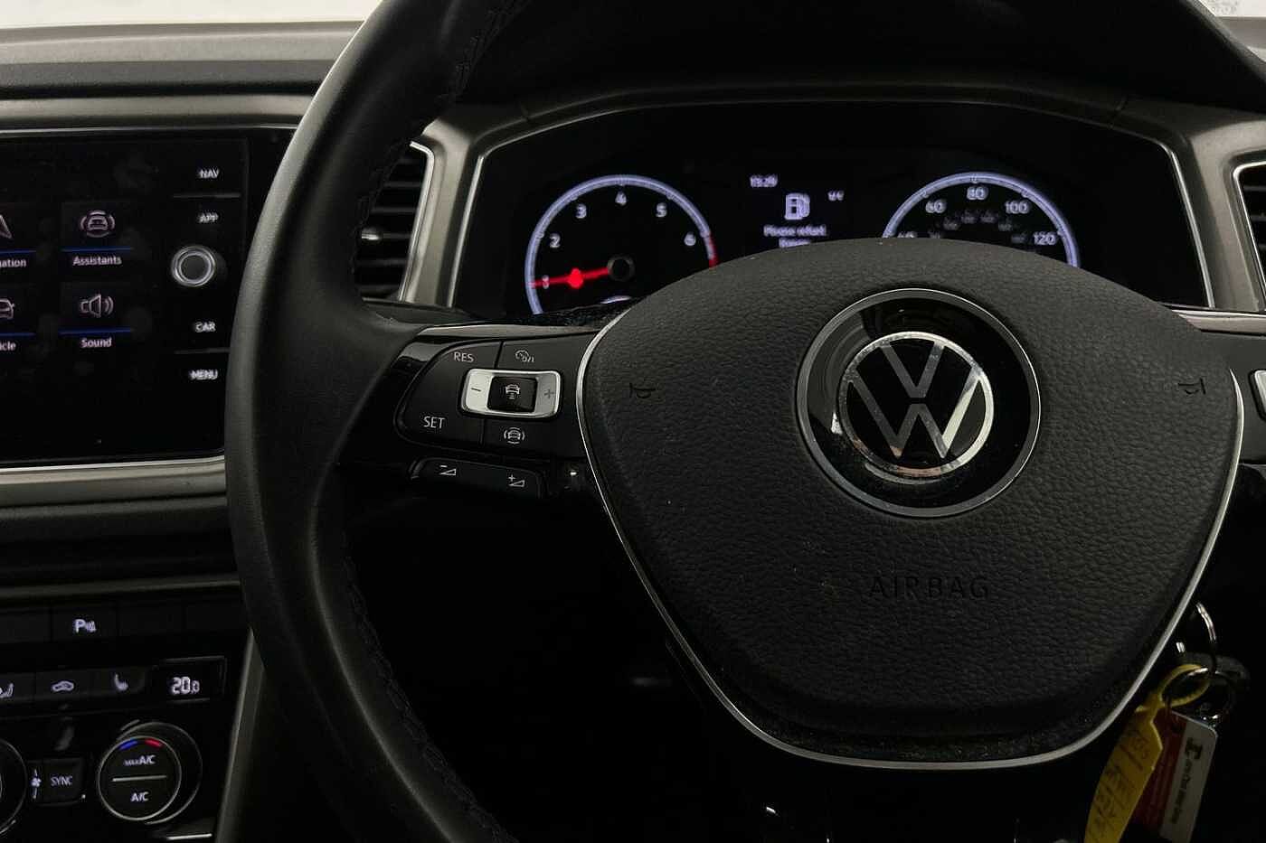 Volkswagen T-ROC 1.0 TSI Design 110PS