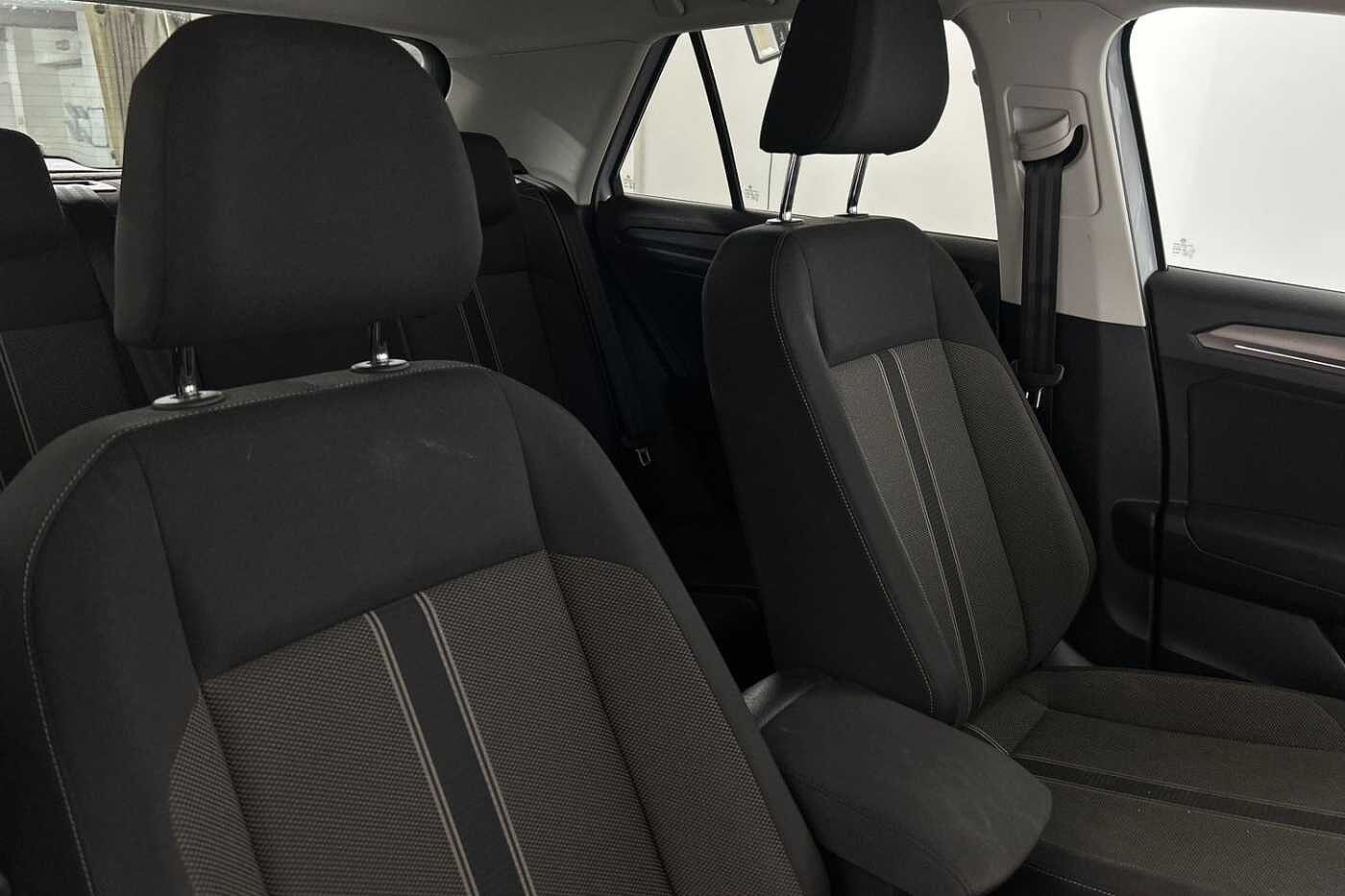 Volkswagen T-ROC 1.0 TSI Design 110PS