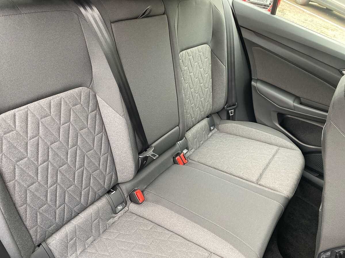 Volkswagen Golf 1.5 TSI Life 5Dr