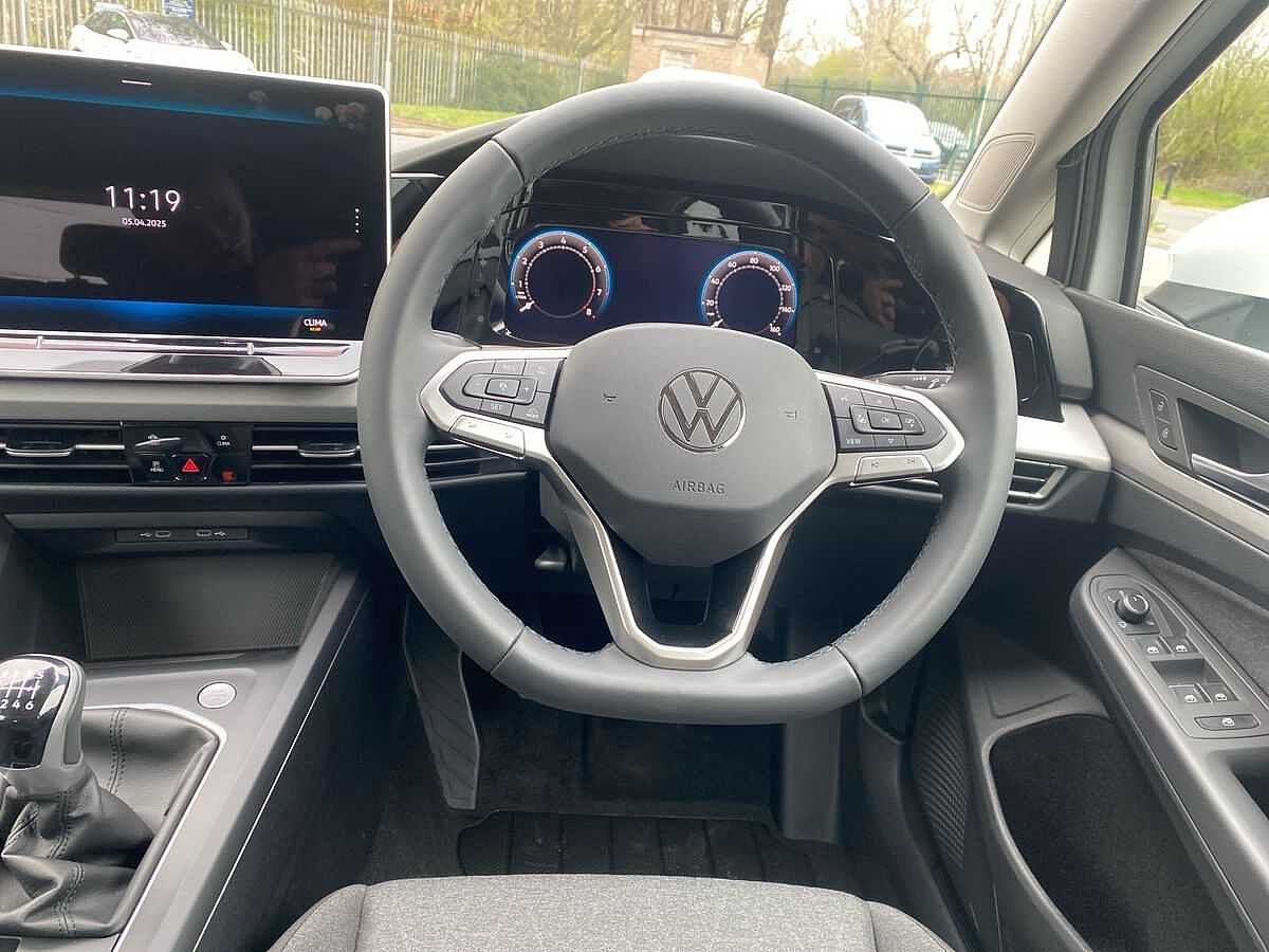 Volkswagen Golf 1.5 TSI Life 5Dr