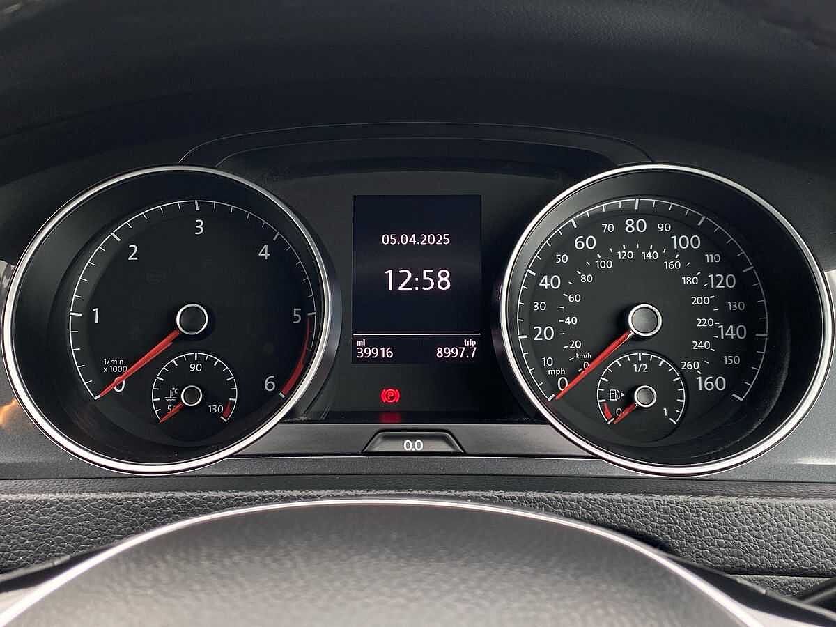 Volkswagen Golf MK7 FL 1.6TDI (115ps) Match 5Dr
