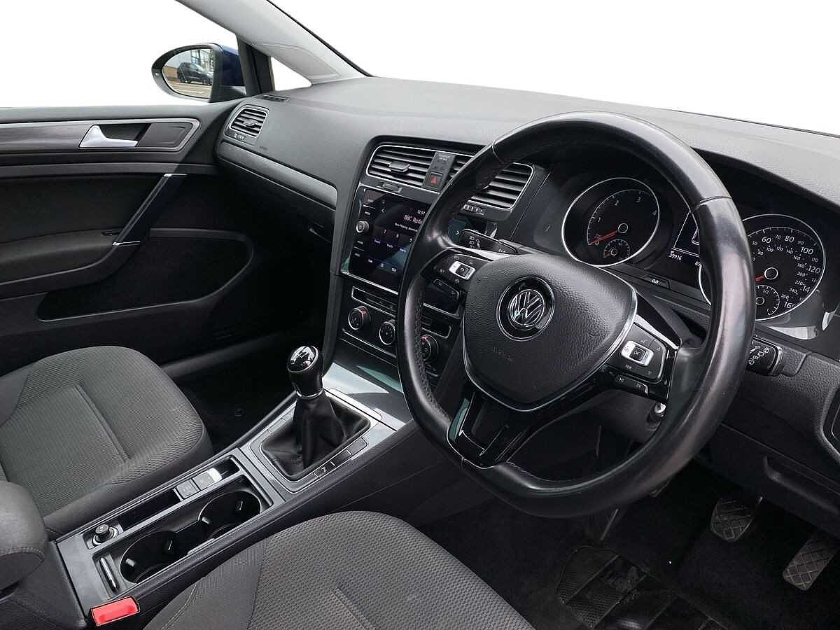 Volkswagen Golf MK7 FL 1.6TDI (115ps) Match 5Dr