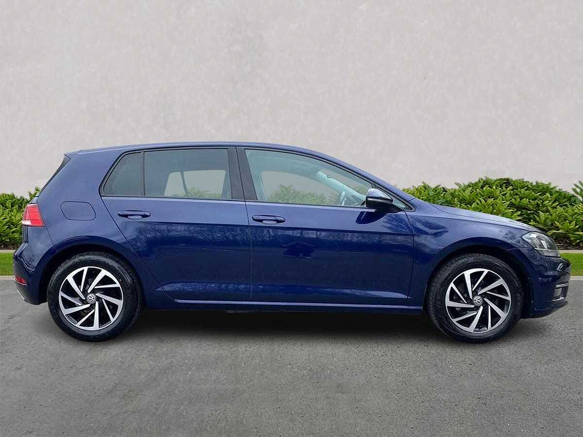 Volkswagen Golf MK7 FL 1.6TDI (115ps) Match 5Dr