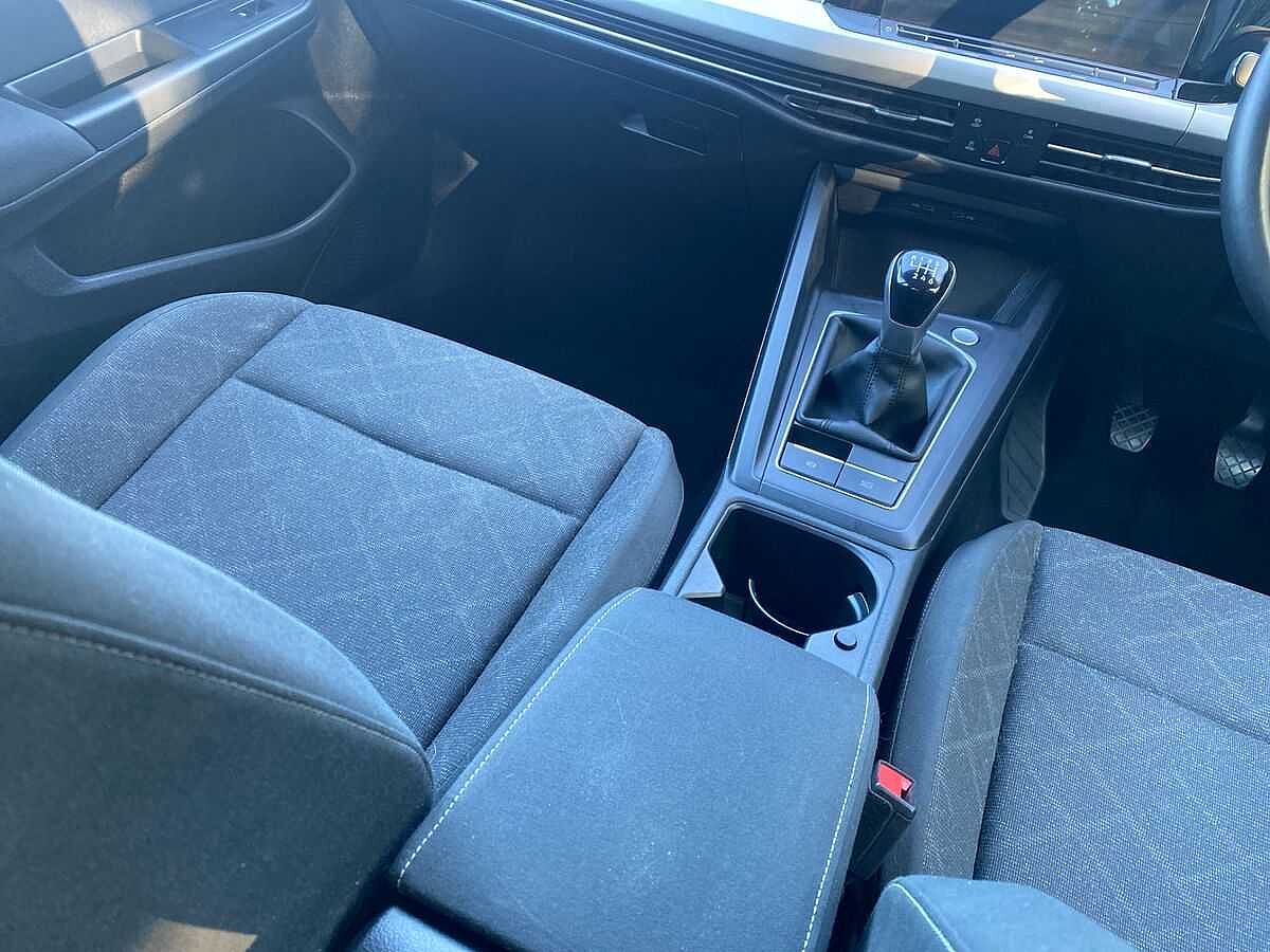 Volkswagen Golf 1.0 TSI Life 5Dr