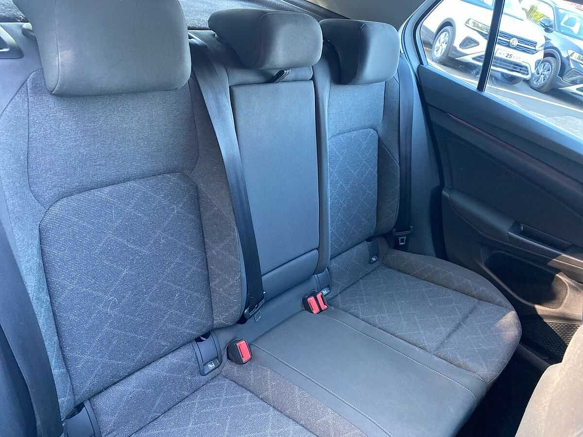 Volkswagen Golf 1.0 TSI Life 5Dr