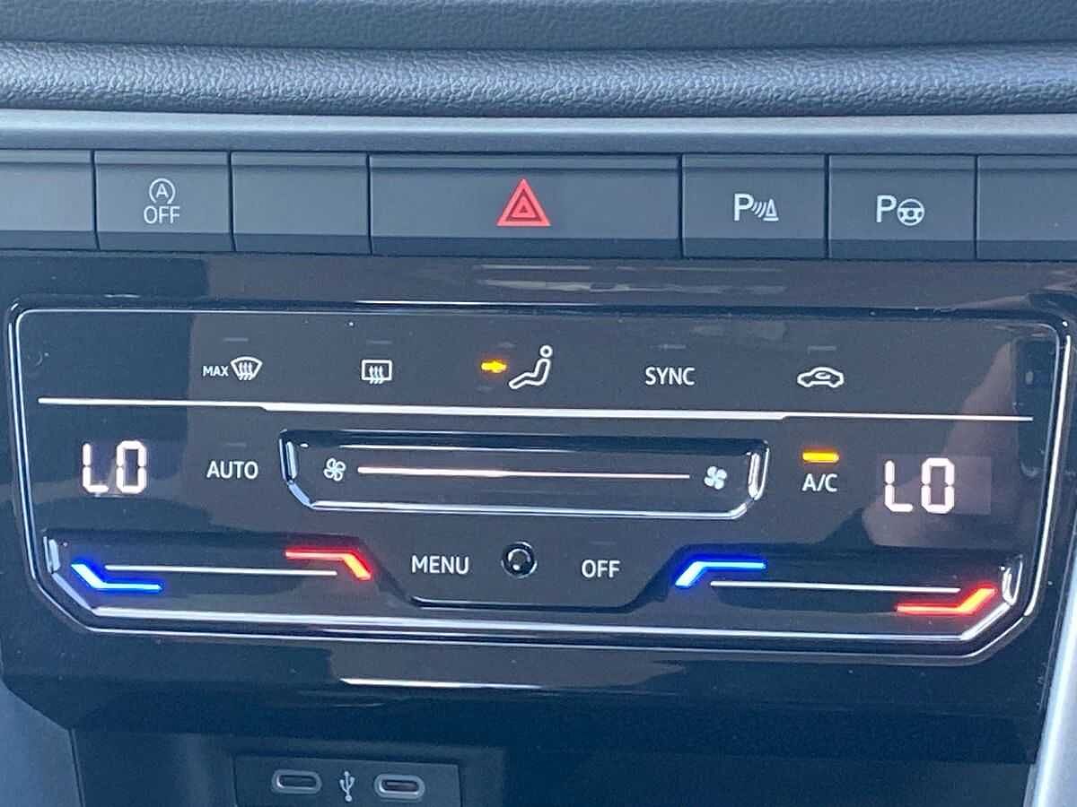 Volkswagen T-Roc 1.5 TSI Life 5Dr