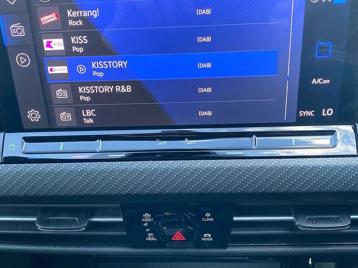 Volkswagen Golf R MK8 2.0 TSI 4Motion 320PS DSG 5 Dr