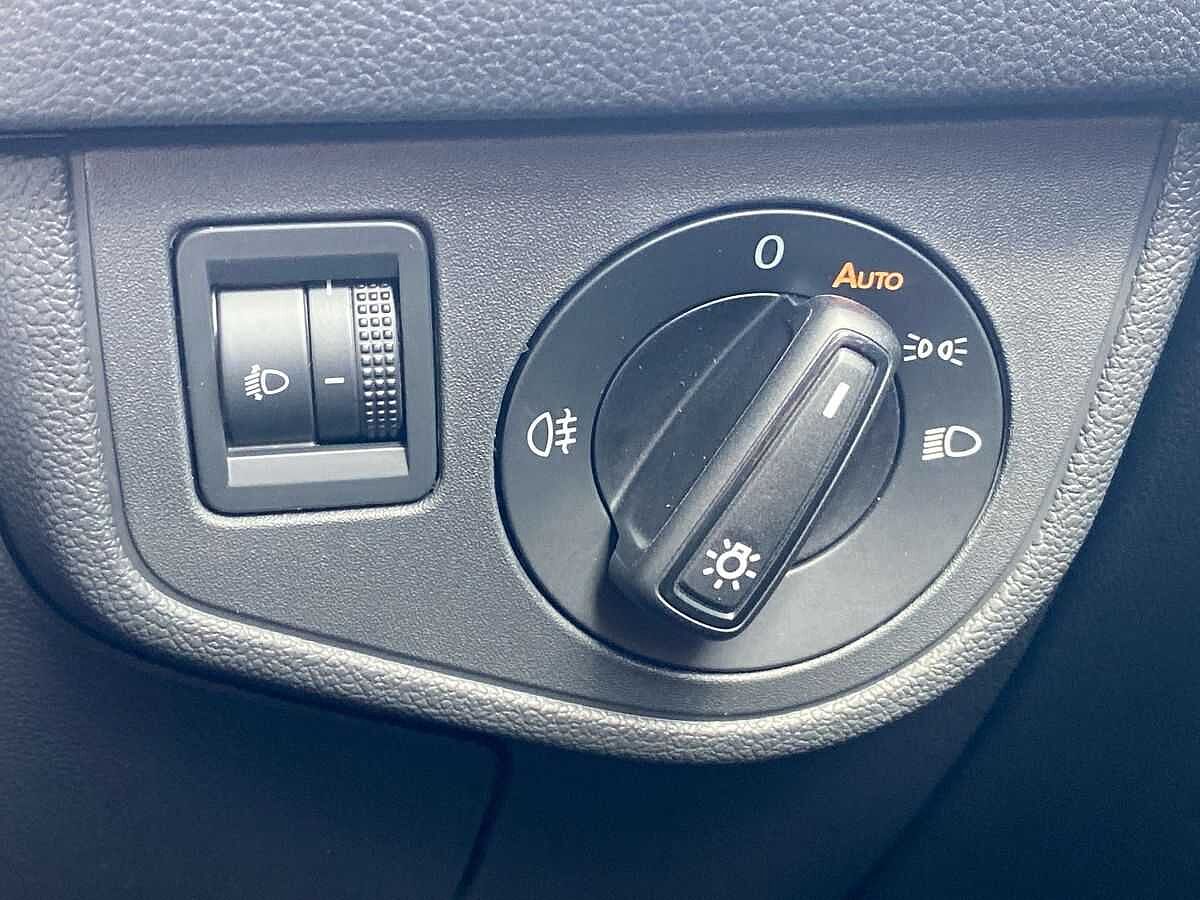 Volkswagen Polo 1.0 TSI Match 5Dr