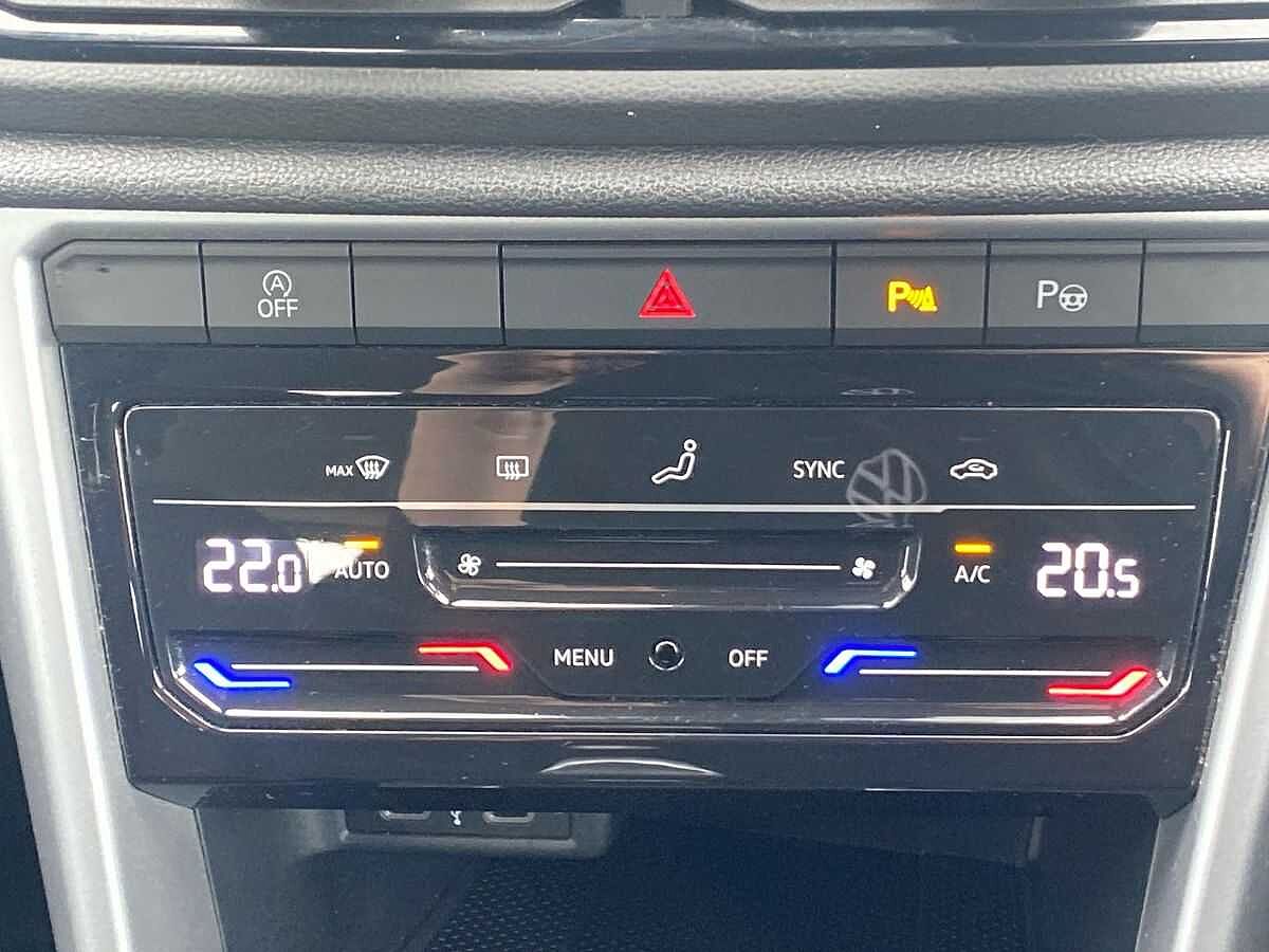 Volkswagen T-Roc 1.5 TSI Life 5Dr