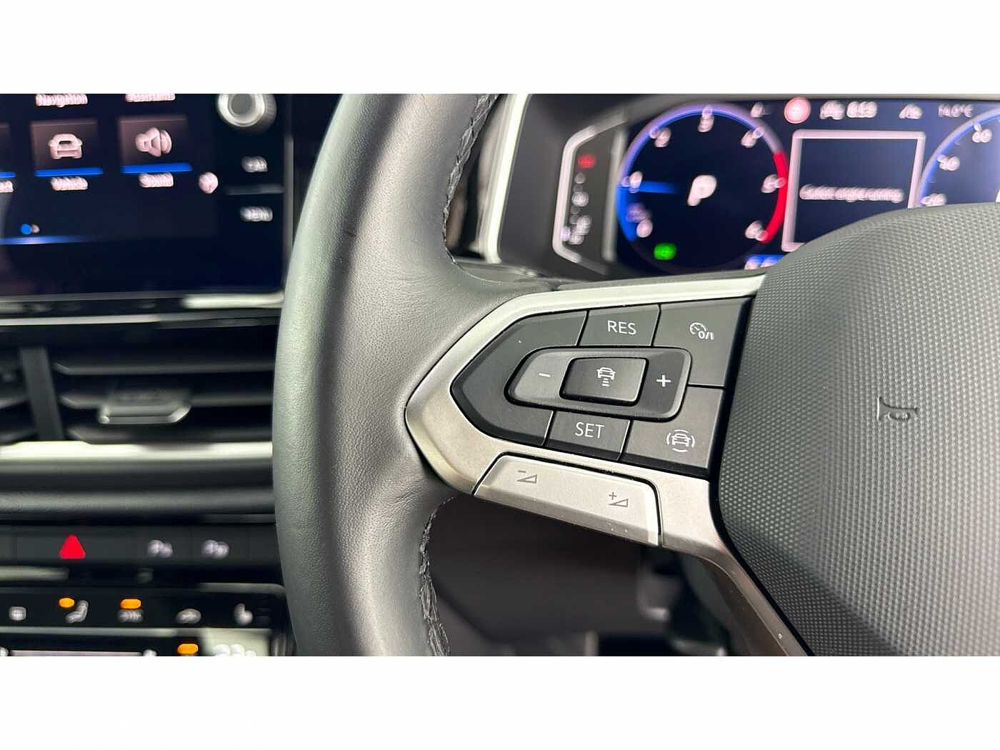 Volkswagen T-ROC 2.0TDI (150ps) R-Line EVO DSG