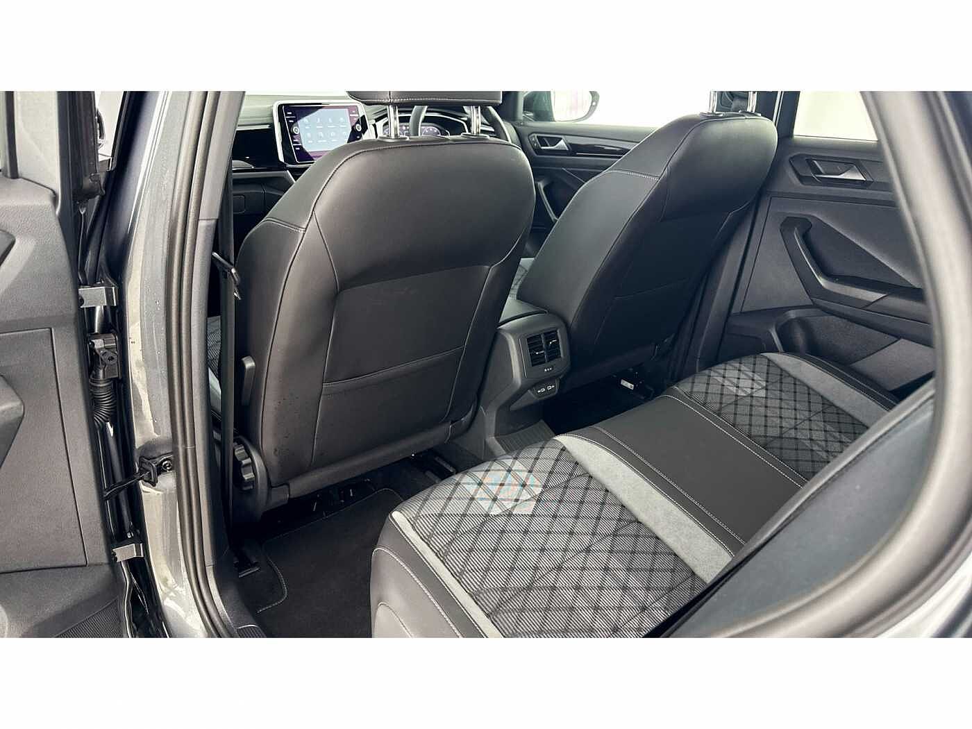 Volkswagen T-ROC 2.0TDI (150ps) R-Line EVO DSG