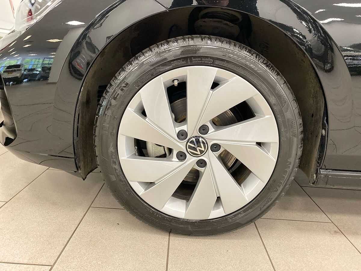 Volkswagen Golf 1.5 TSI Match 5Dr