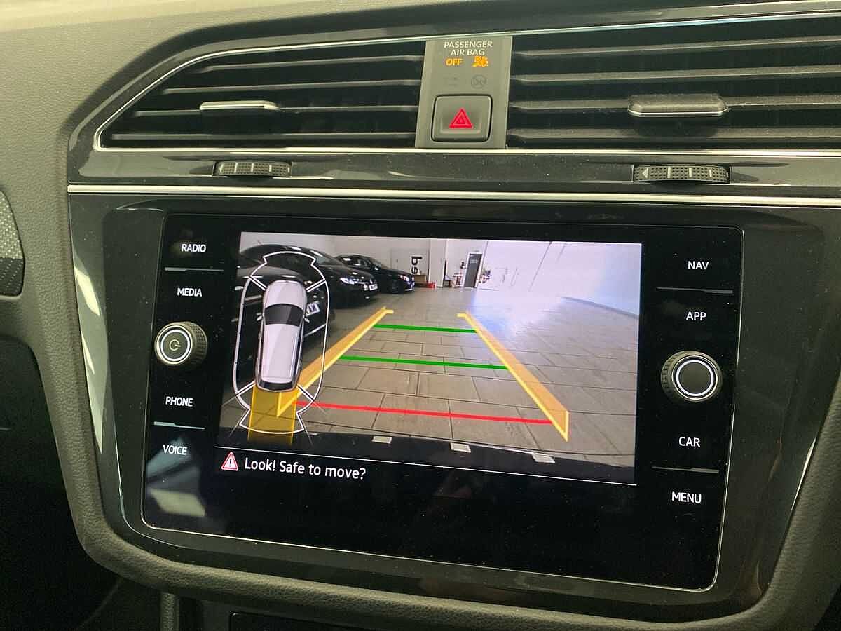 Volkswagen Tiguan 2.0 TDI (200ps) R-Line SCR 4Motion DSG