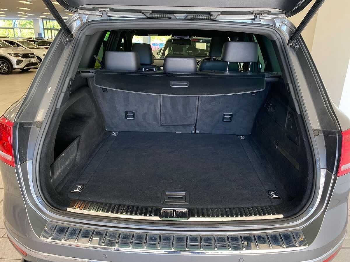 Volkswagen Touareg 3.0 TDI V6 R-Line SCR 204PS 4MOTIO