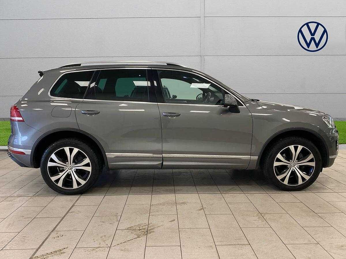 Volkswagen Touareg 3.0 TDI V6 R-Line SCR 204PS 4MOTIO
