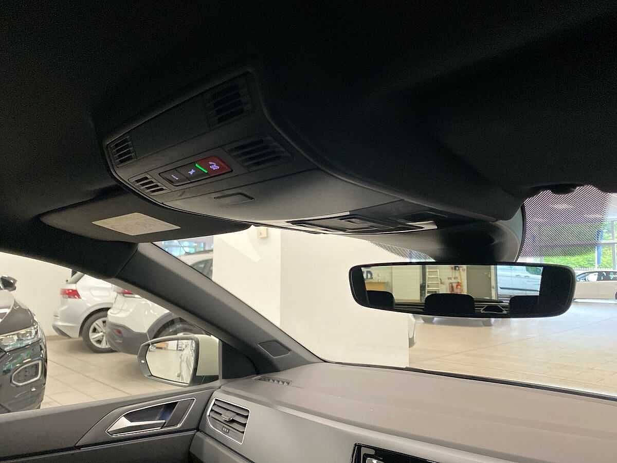 Volkswagen Polo 1.0 TSI R-Line 5Dr DSG