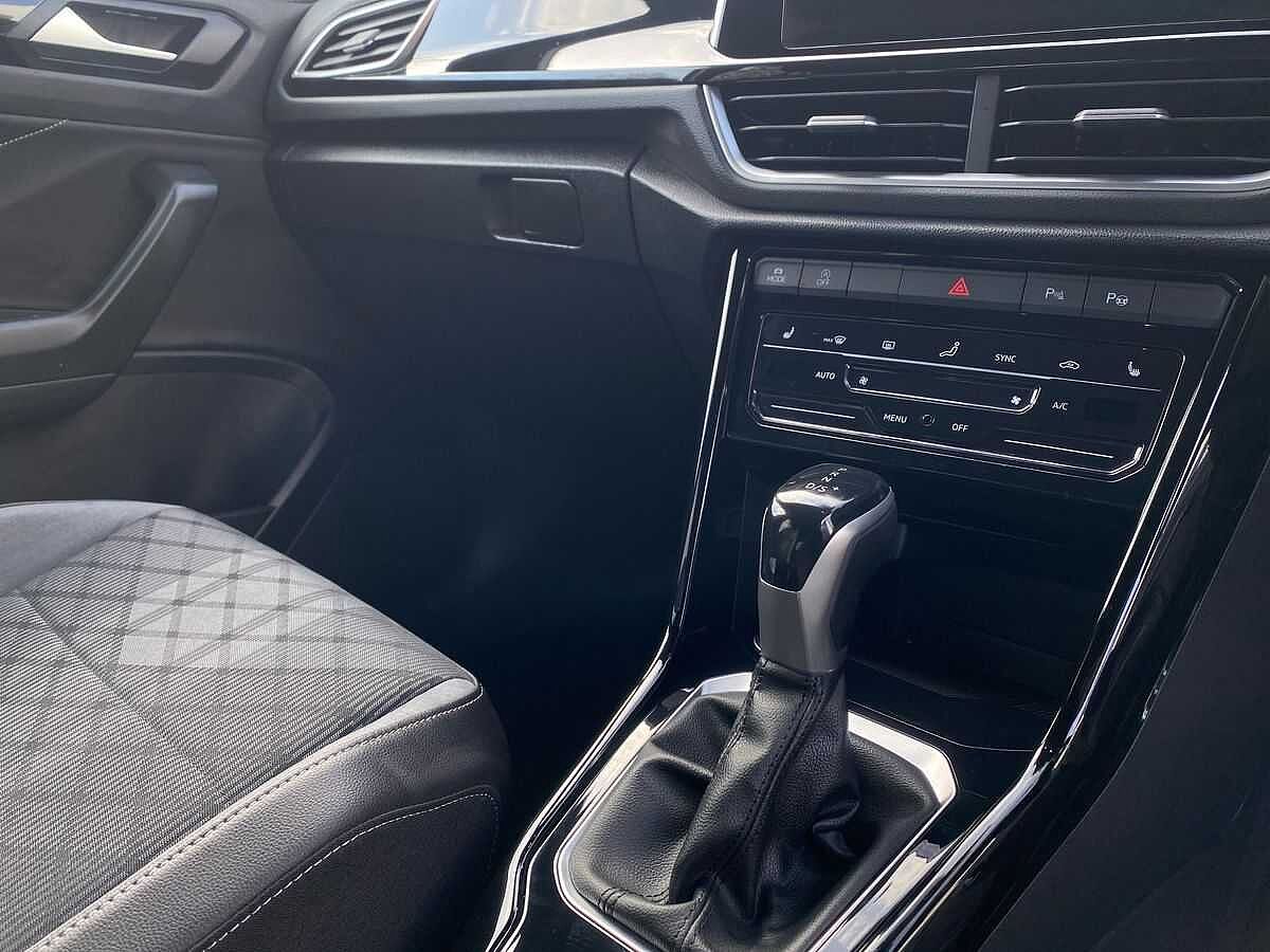 Volkswagen T-ROC Mk1 Facelift (2022) 1.5 TSI R-Line 150PS DSG