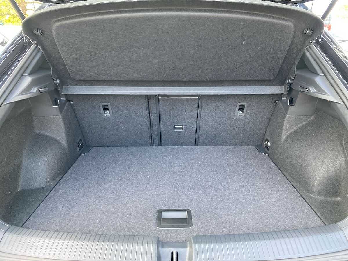 Volkswagen T-ROC Mk1 Facelift (2022) 1.5 TSI R-Line 150PS DSG