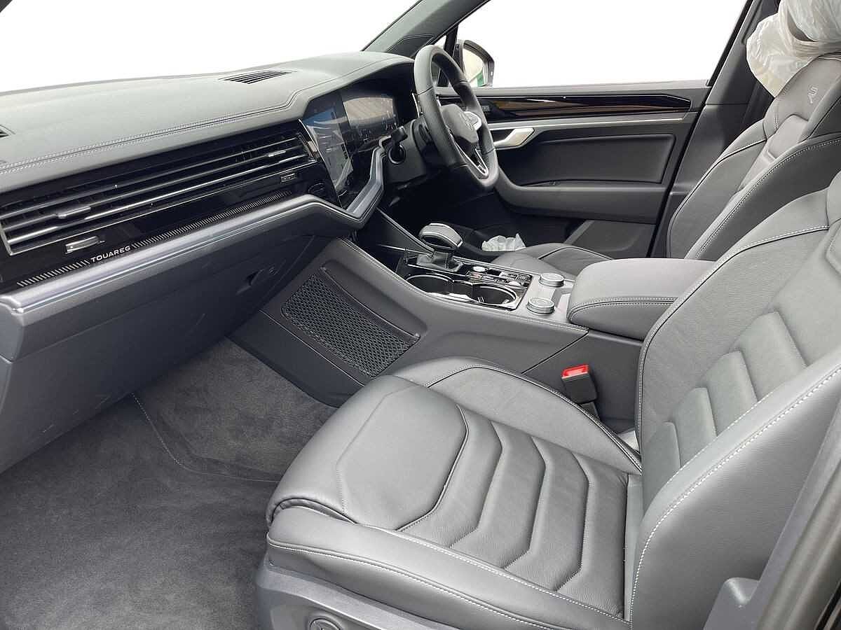 Volkswagen Touareg 3.0 V6 TDI 4Motion Black Edition 5Dr Tip Auto