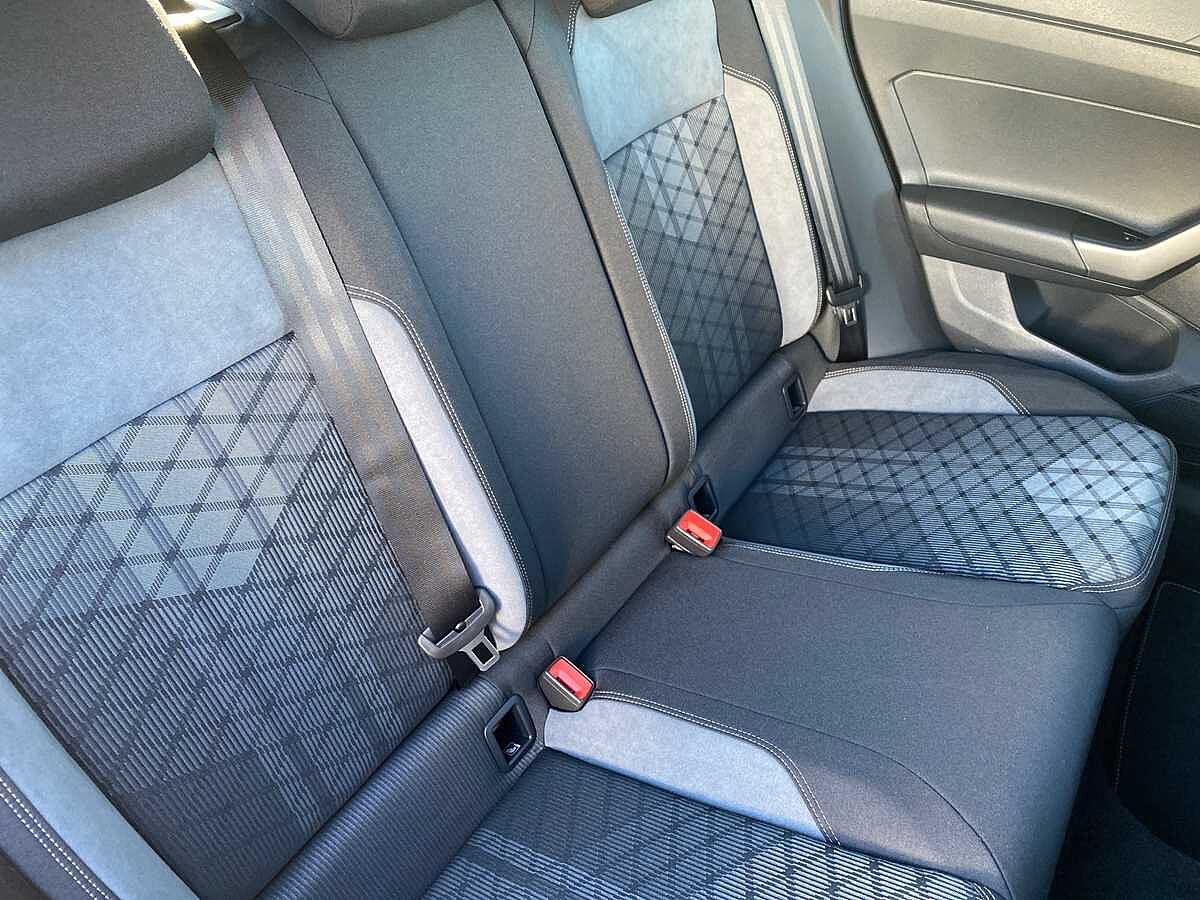 Volkswagen Taigo 1.0 TSI (115ps) R-Line DSG