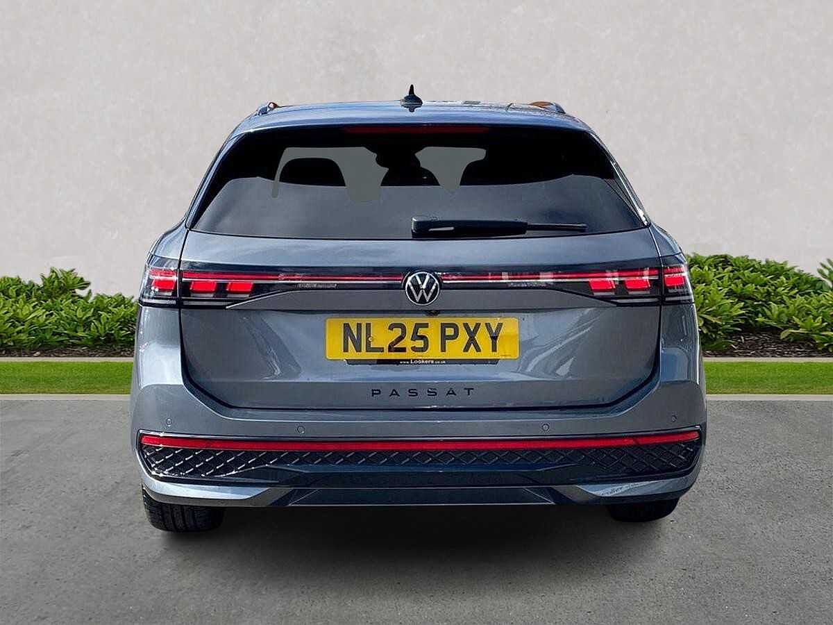 Volkswagen Passat 1.5 TSI (272ps) R-Line eHybrid DSG
