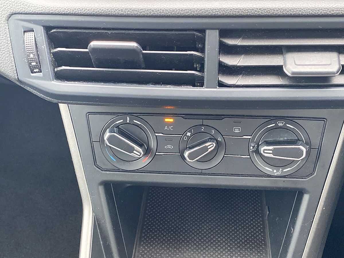 Volkswagen Polo 1.0 SE 5Dr