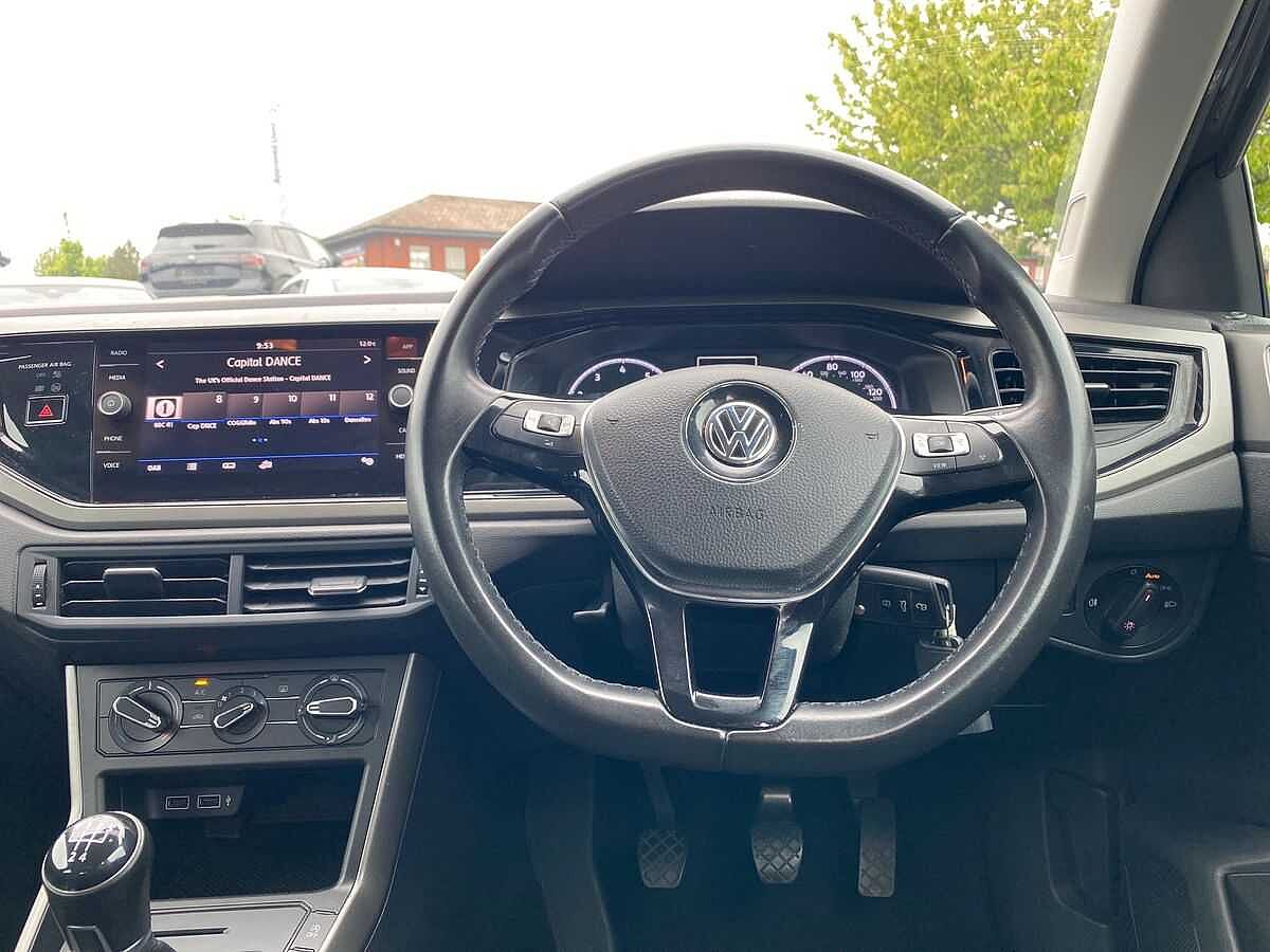 Volkswagen Polo 1.0 SE 5Dr